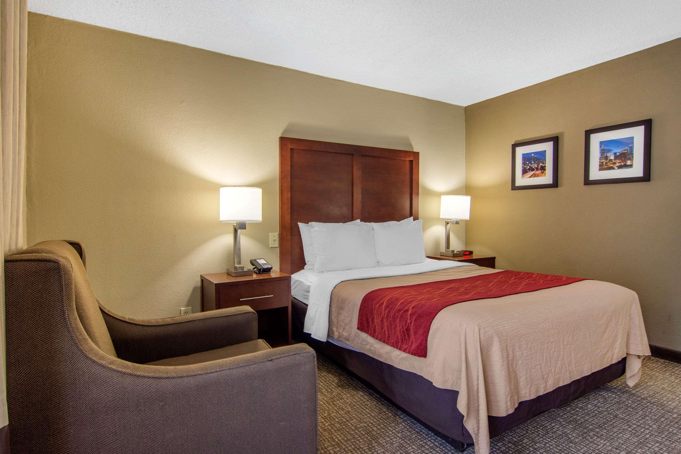 Comfort Inn Sandy Springs - Perimeter Экстерьер фото