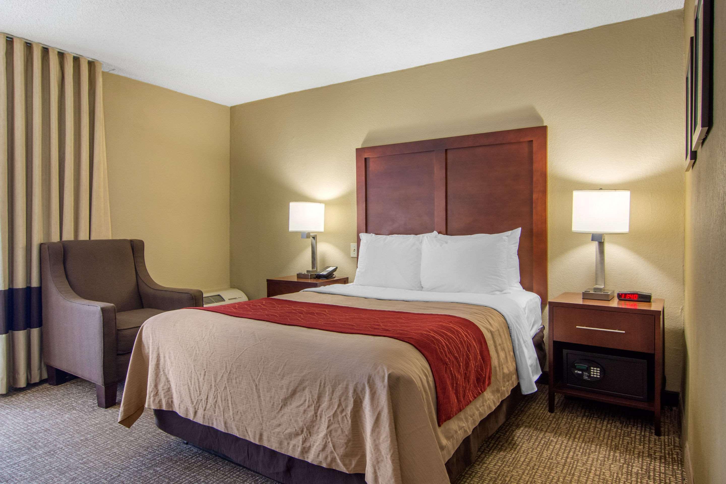 Comfort Inn Sandy Springs - Perimeter Экстерьер фото